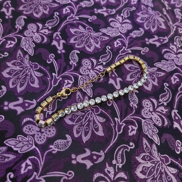 18K Gold Plated Tennis Bracelet 3mm by 18cm( +3 ) - Picture 6 of 13